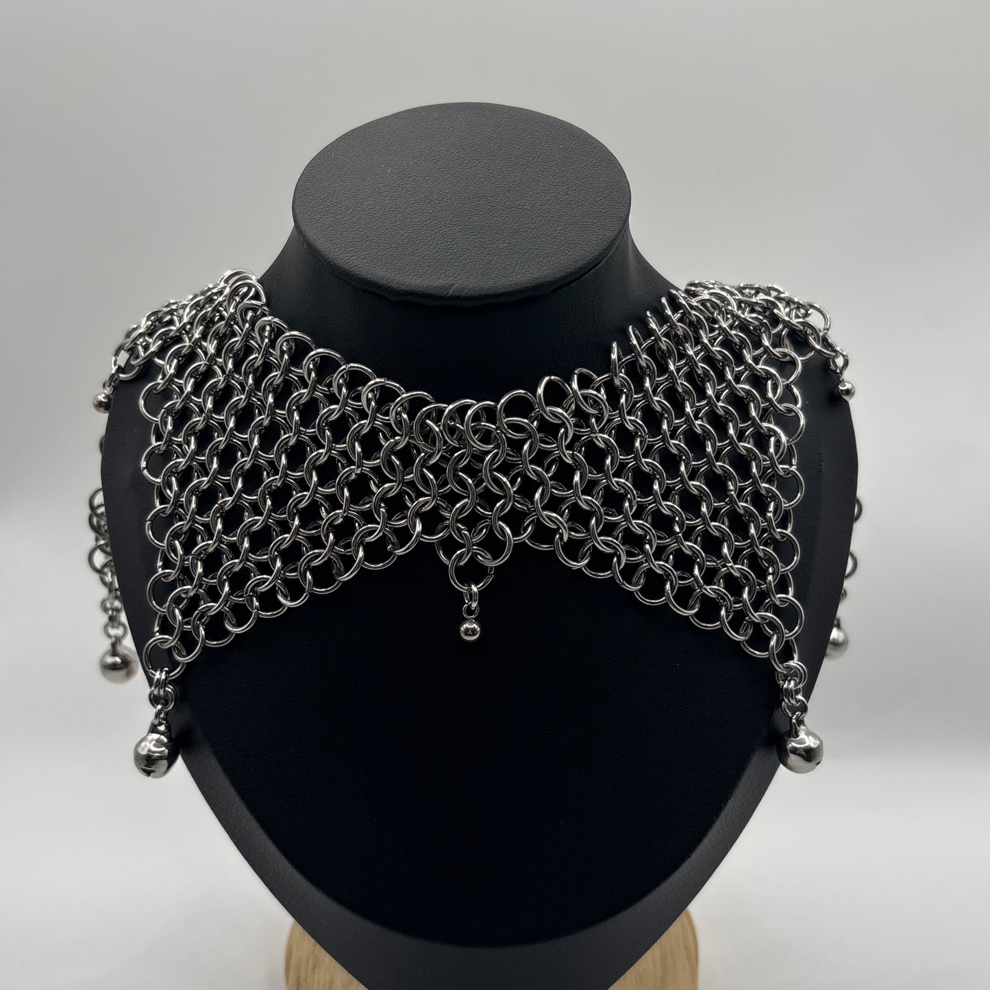 THE WHOLE CIRCUS - chainmail necklace