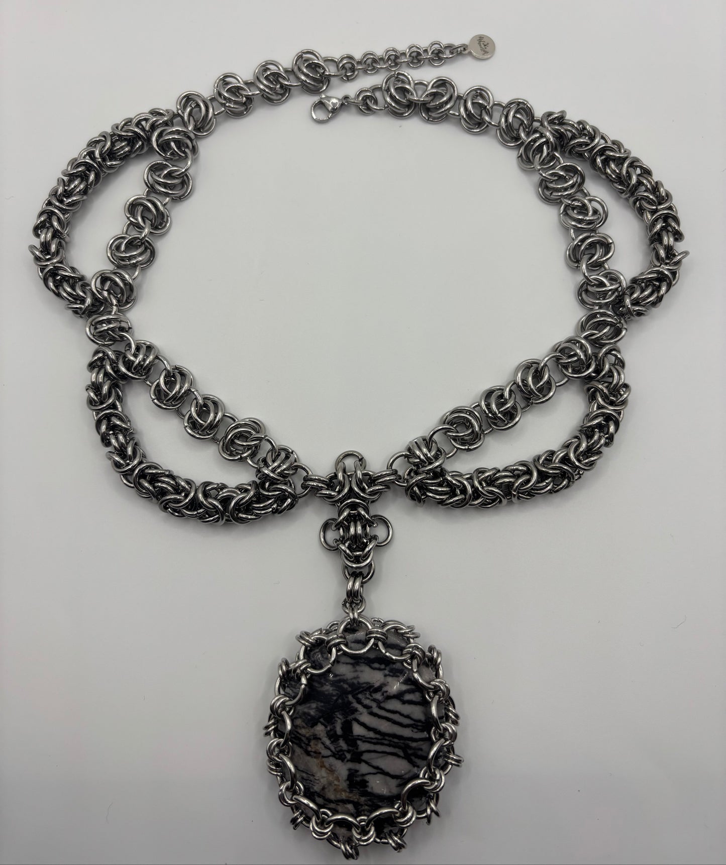 MONARCH - chainmail necklace