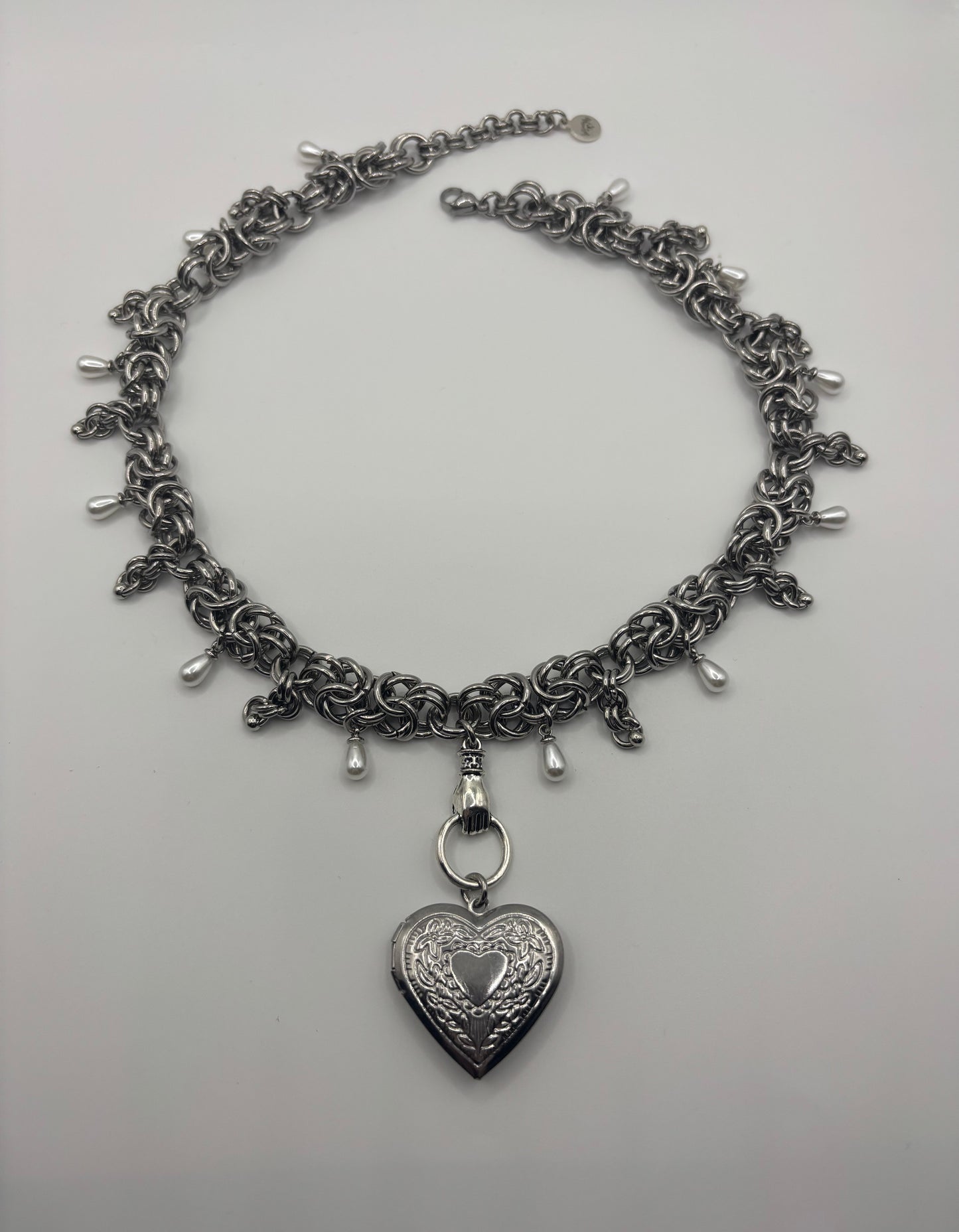 SANCTUM - chainmail necklace