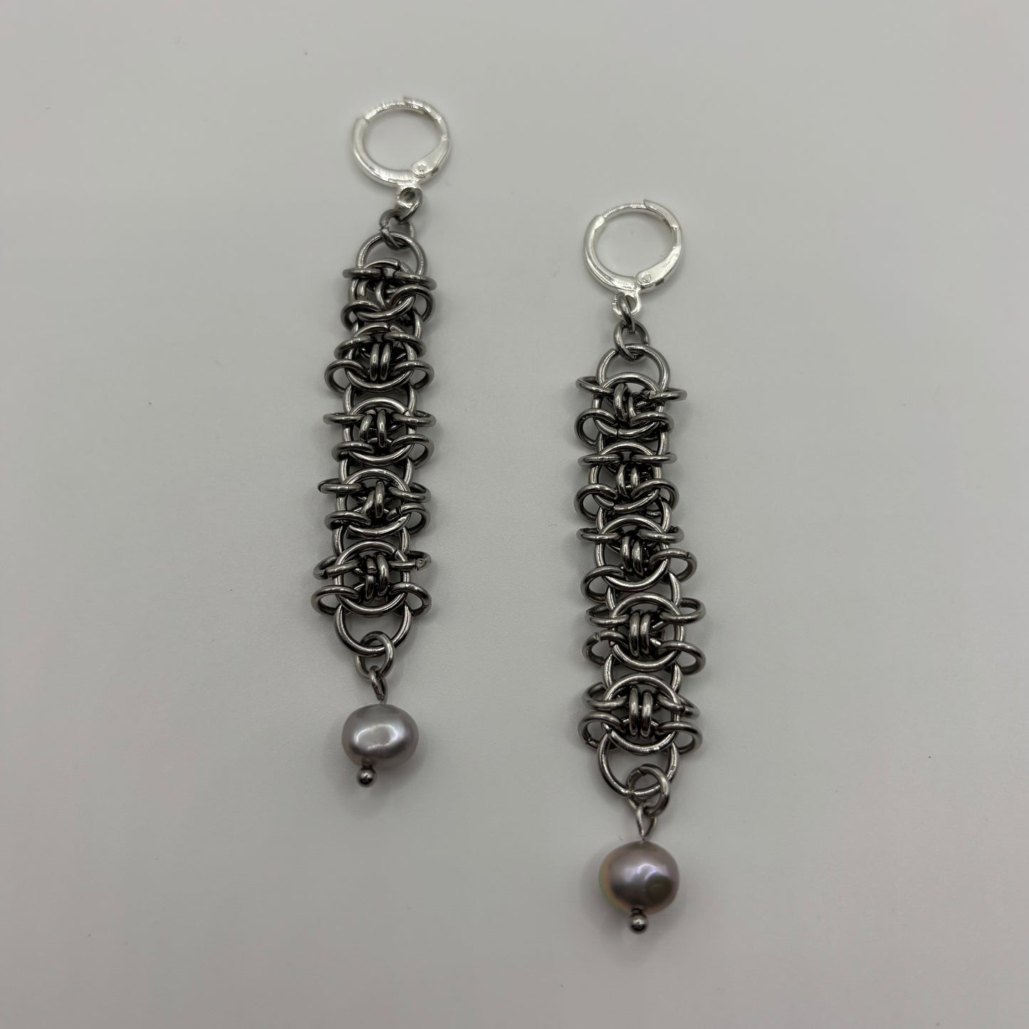 SOLITUDE - chainmail earrings