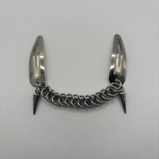 FANGS - chainmail hair clips