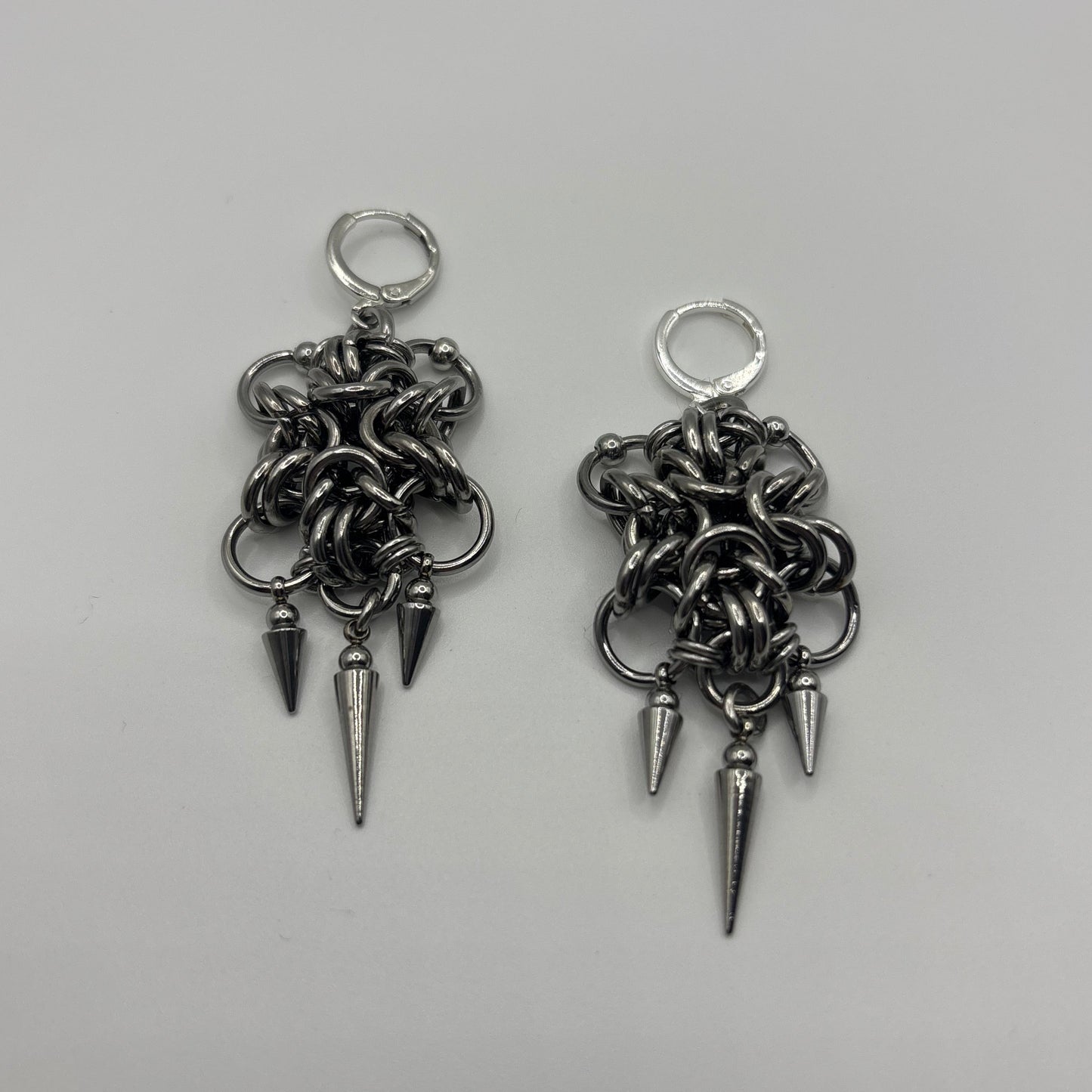 XENO - chainmail earrings