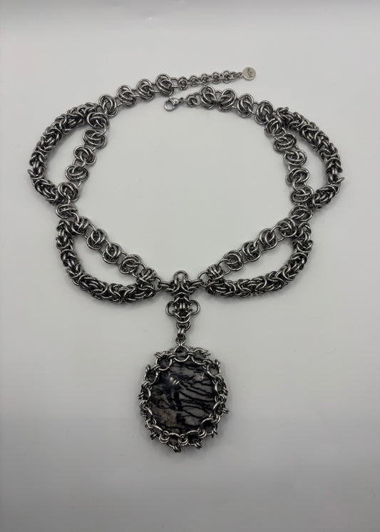 MONARCH - chainmail necklace