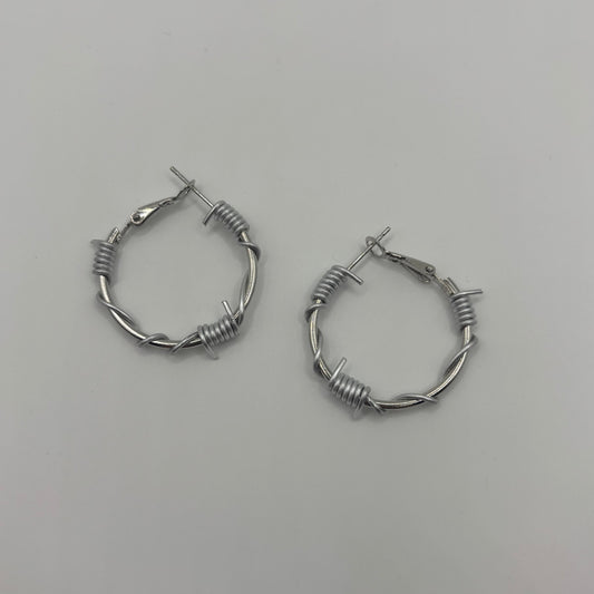BARBED WIRE HOOPS - XS